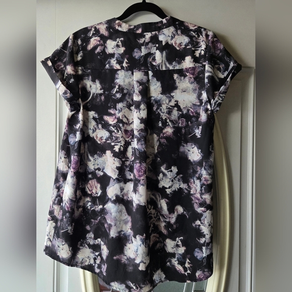 Simply Vera Floral Black and Purple Women's Top-Large - Picture 5 of 7